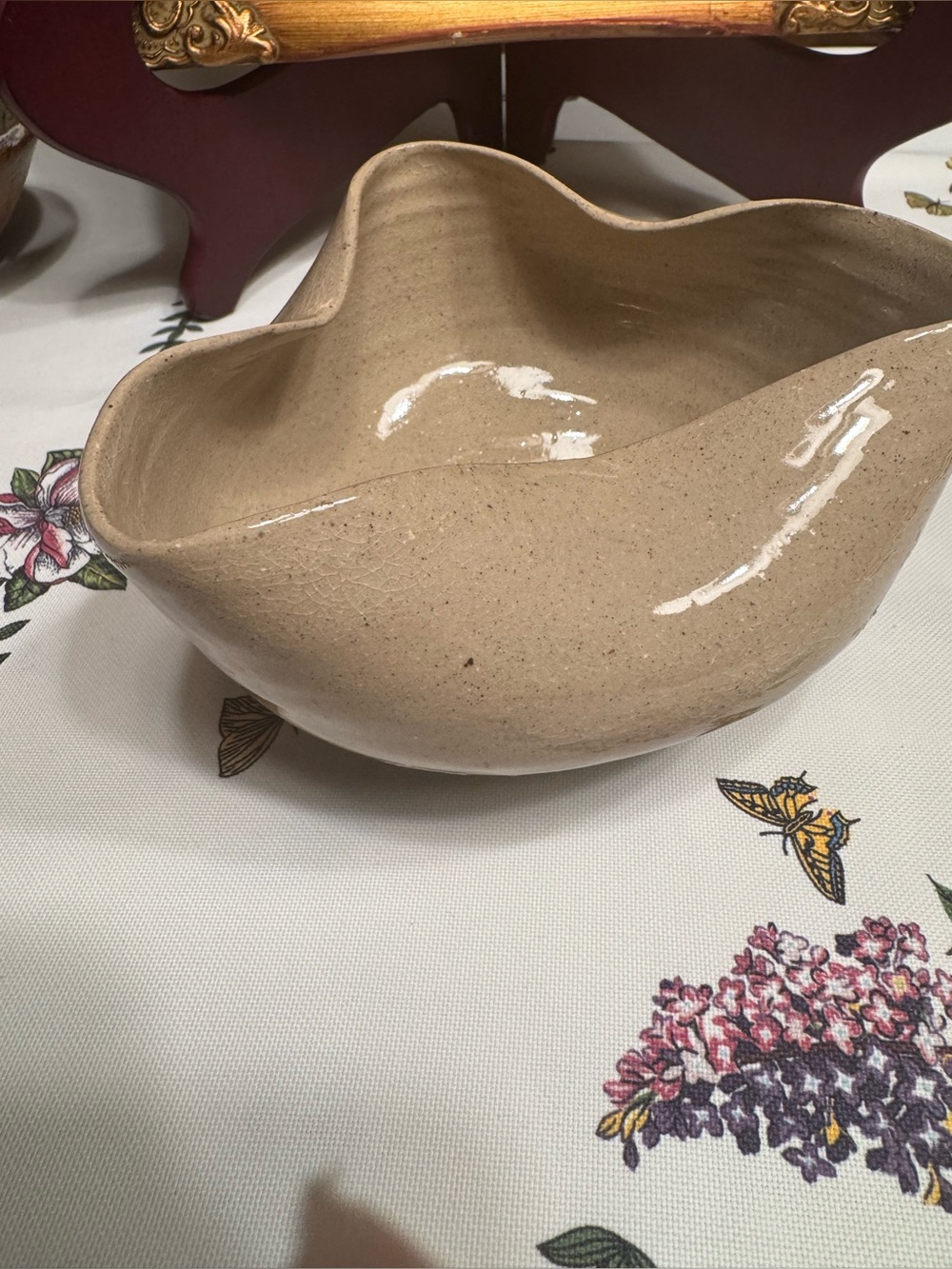 Neutral Wave-Edge Ceramic Decorative Bowl - Beige